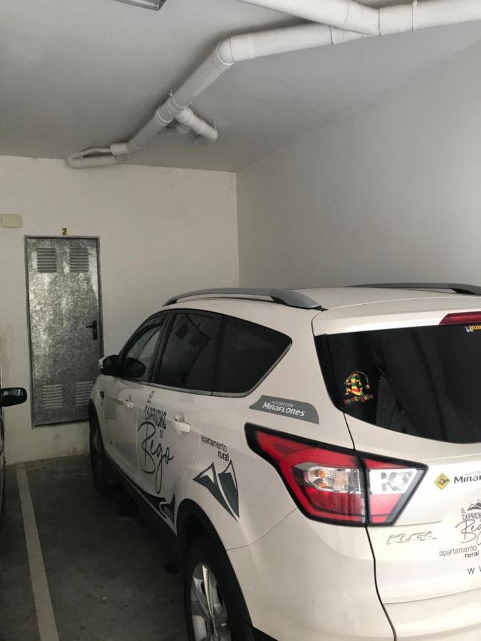 El Capricho De Bego Appartement Biescas  Buitenkant foto